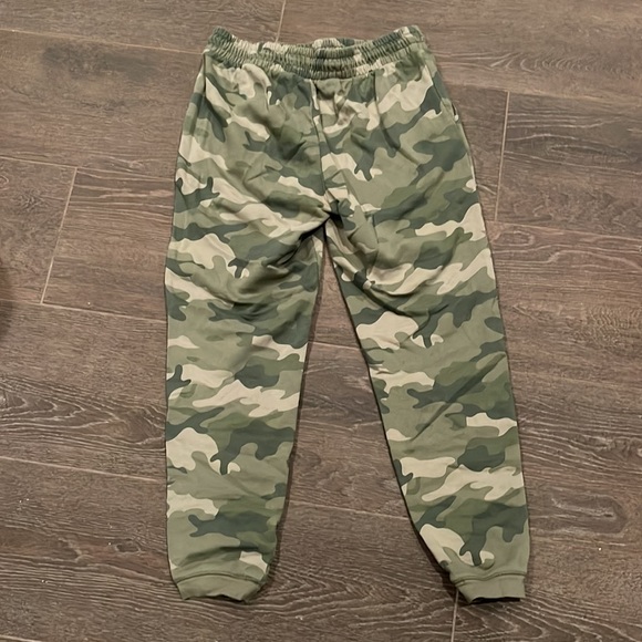 Old Navy Camo Fleece Joggers Sweatpants - Picture 2 of 2